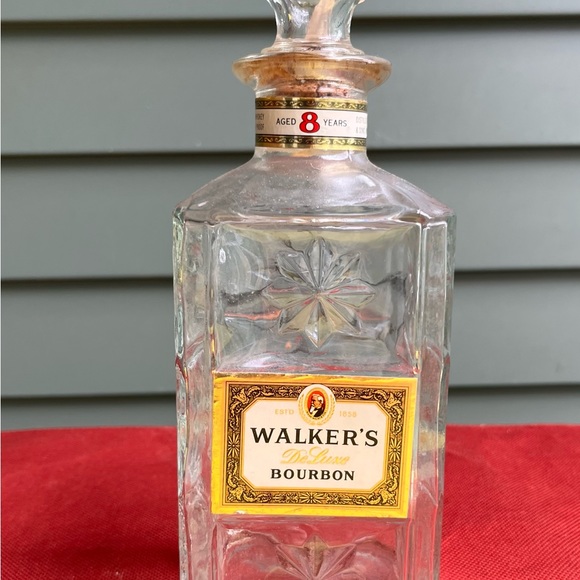 Vintage Dining Vintage Walkers Deluxe Bourbon Decanter 98 Poshmark